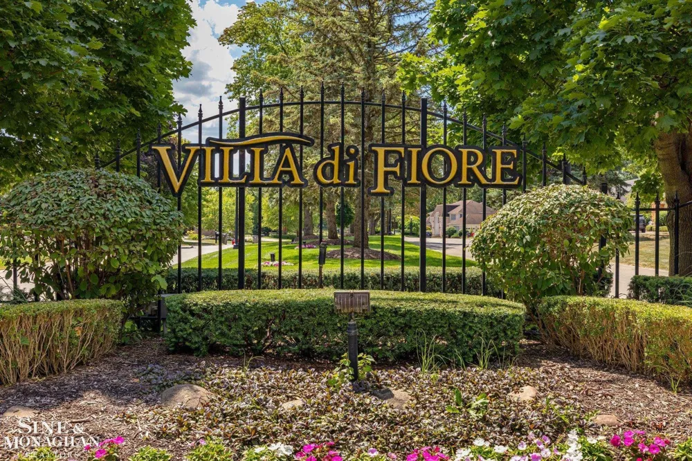 37500 Alpinia Lane Clinton Charter Township, MI 48036
