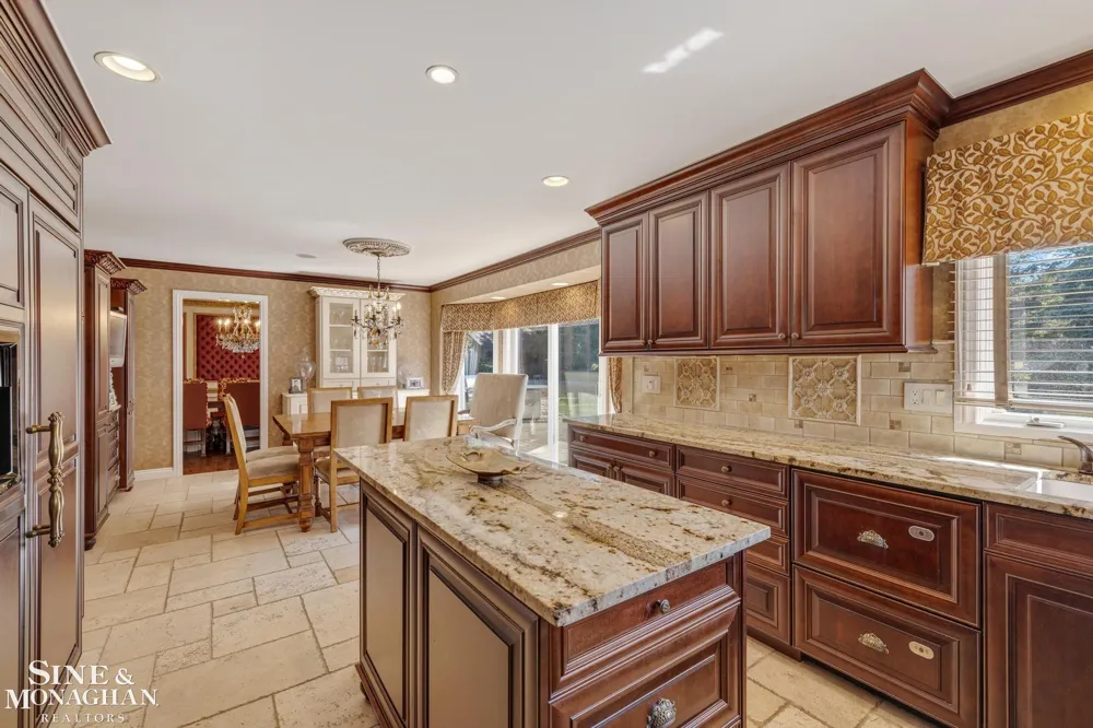 37500 Alpinia Lane Clinton Charter Township, MI 48036