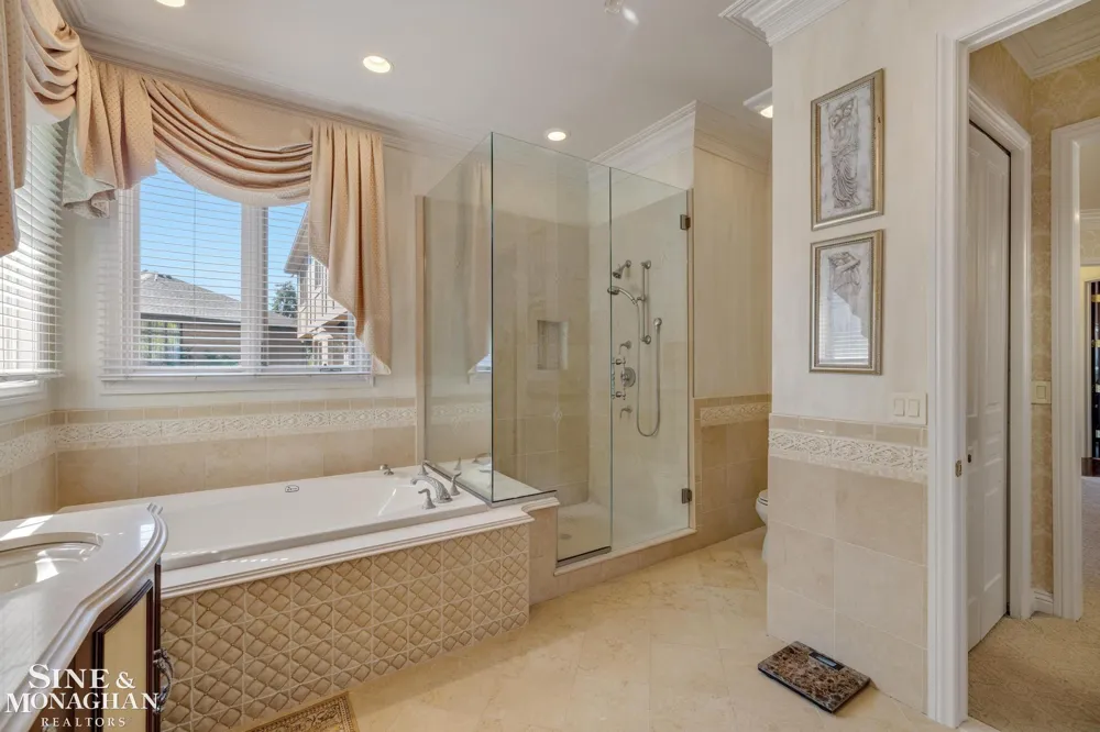 37500 Alpinia Lane Clinton Charter Township, MI 48036