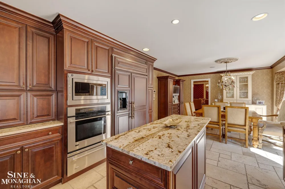 37500 Alpinia Lane Clinton Charter Township, MI 48036