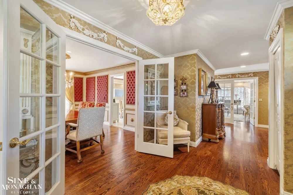 37500 Alpinia Lane Clinton Charter Township, MI 48036