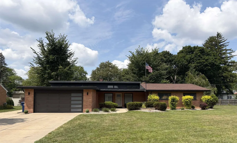 1651 Passolt Street Saginaw Charter Township, MI 48638
