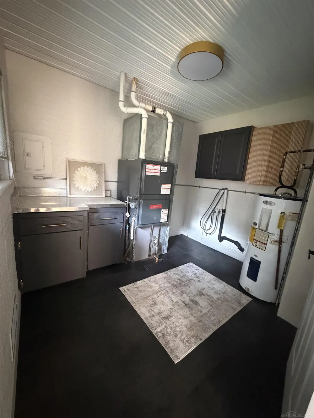 1651 Passolt Street Saginaw Charter Township, MI 48638