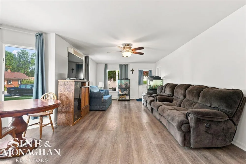 606 6th Street St Clair City, MI 48079