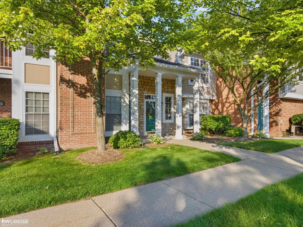56429 Scotland Boulevard Shelby Charter Township, MI 48316