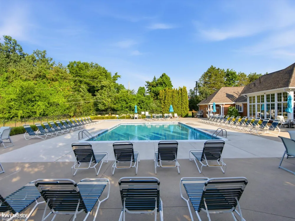 56429 Scotland Boulevard Shelby Charter Township, MI 48316