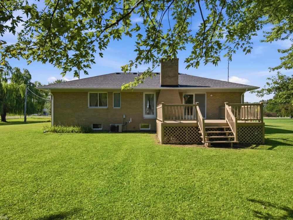 33133 32 Mile Road Richmond City, MI 48062