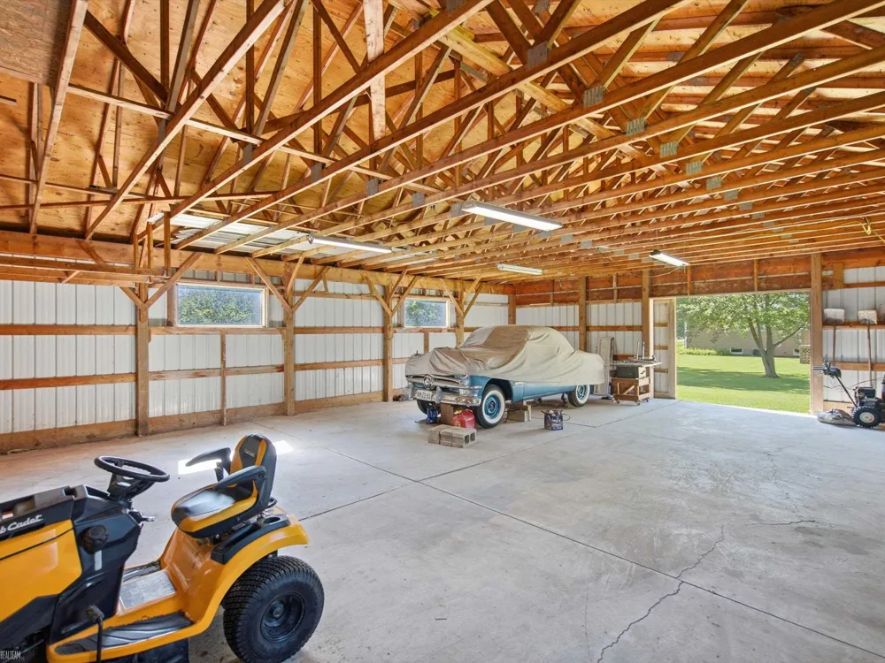 33133 32 Mile Road Richmond City, MI 48062