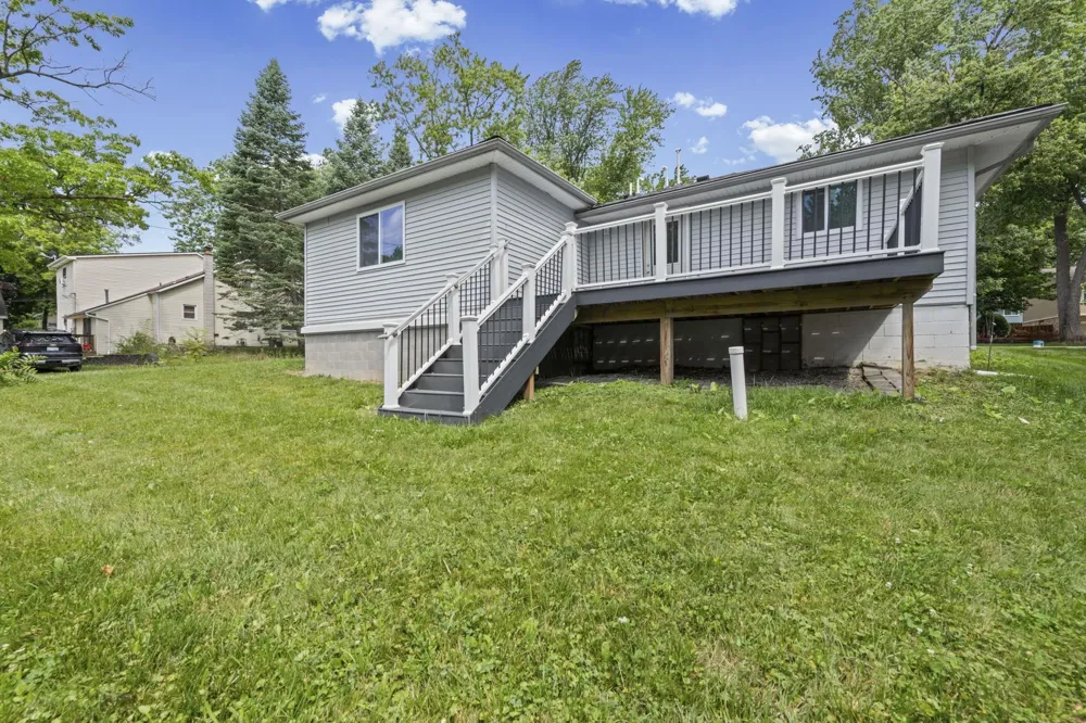 6777 Dandison Boulevard West Bloomfield Charter Township, MI 48324