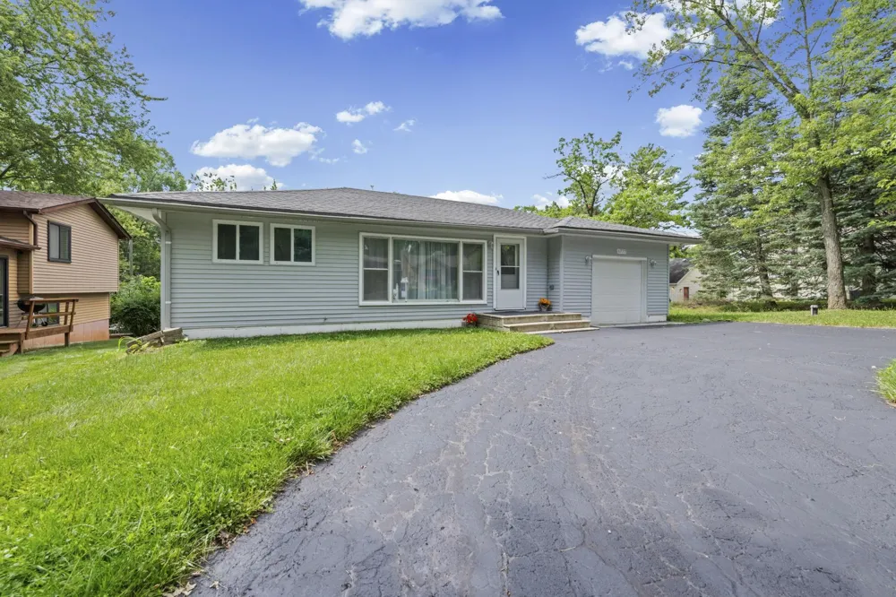 6777 Dandison Boulevard West Bloomfield Charter Township, MI 48324