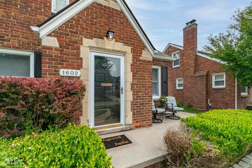 1602 Anita Avenue Grosse Pointe Woods City, MI 48236