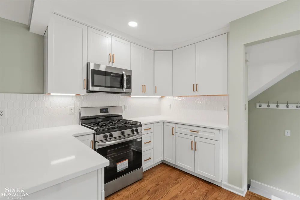 1602 Anita Avenue Grosse Pointe Woods City, MI 48236