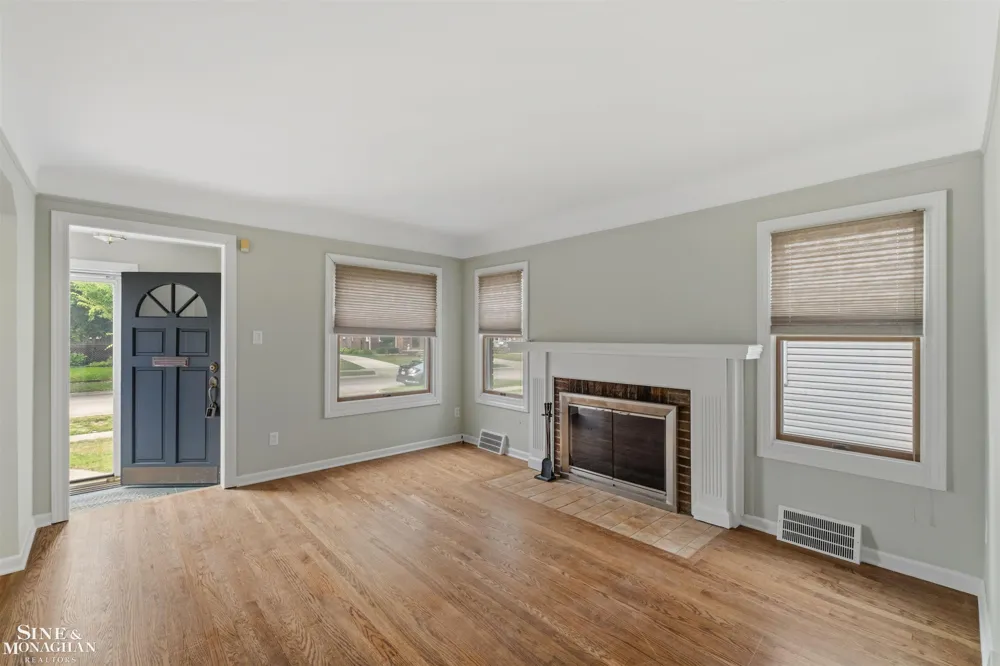 1602 Anita Avenue Grosse Pointe Woods City, MI 48236