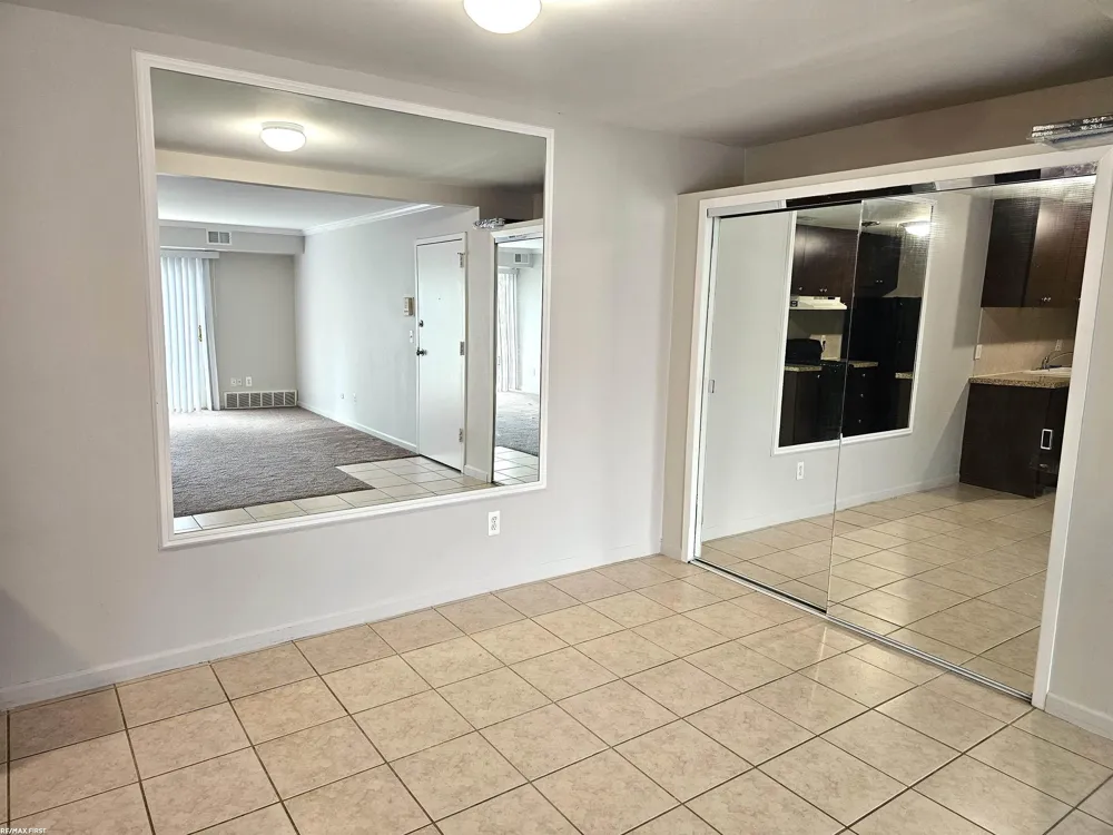 38255 Fairway Court Clinton Charter Township, MI 48038