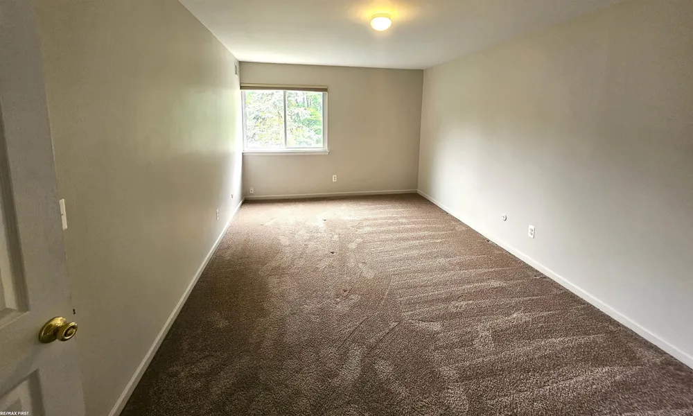 38255 Fairway Court Clinton Charter Township, MI 48038