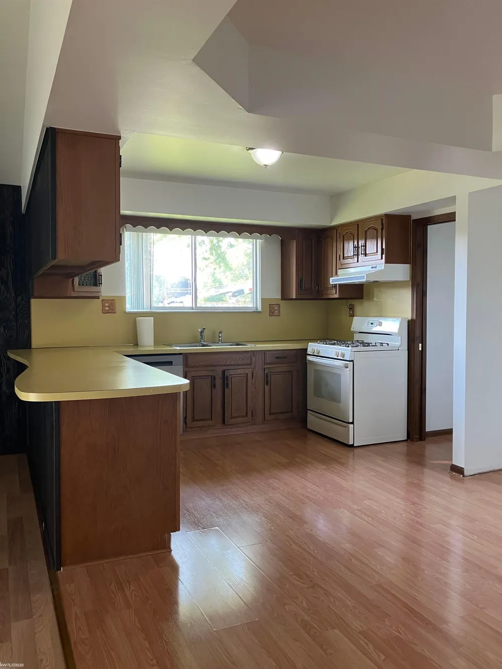 32845 Sutton Road Chesterfield Township, MI 48051