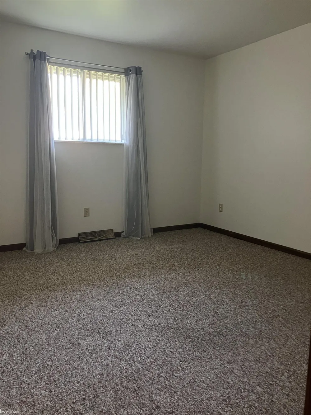 32845 Sutton Road Chesterfield Township, MI 48051