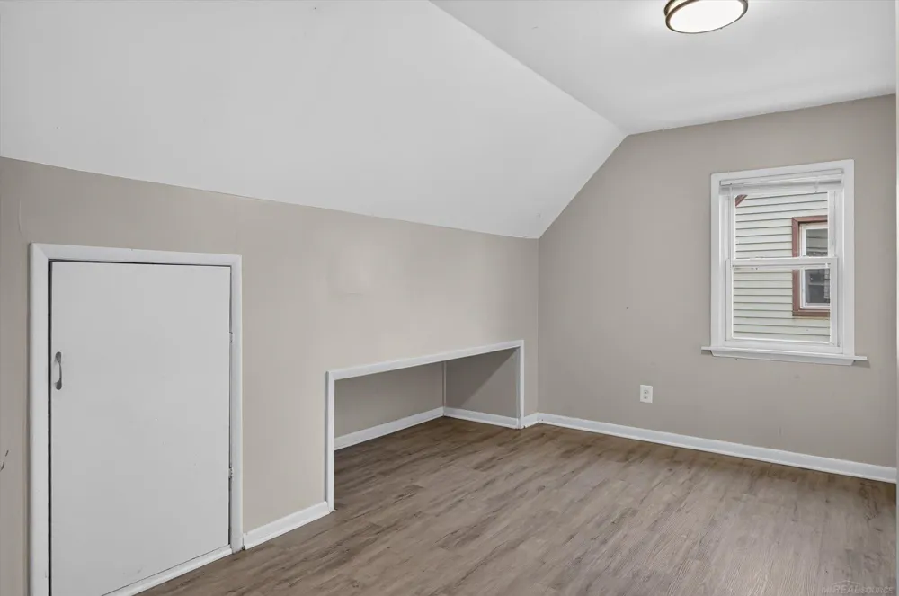 1778 Reo Avenue Lincoln Park City, MI 48146