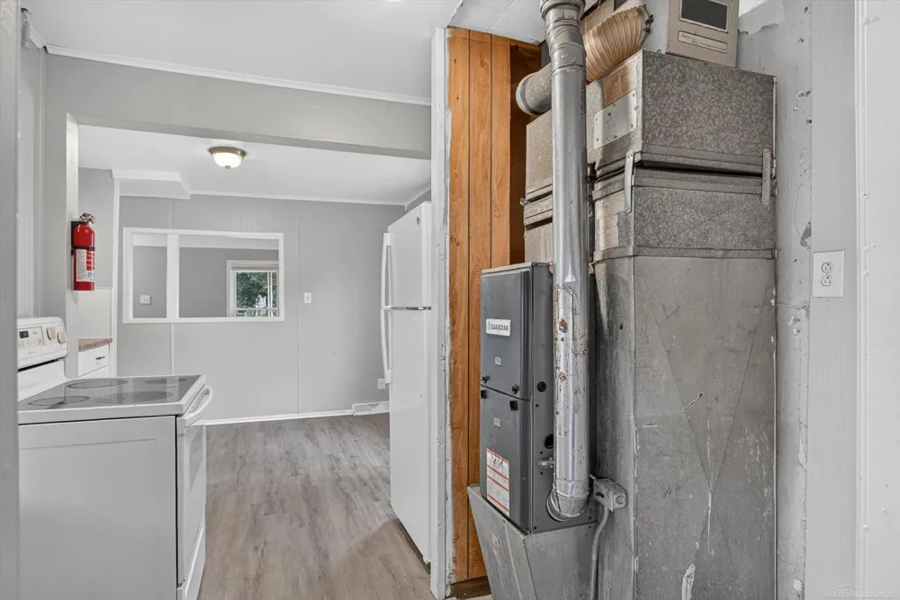 1778 Reo Avenue Lincoln Park City, MI 48146