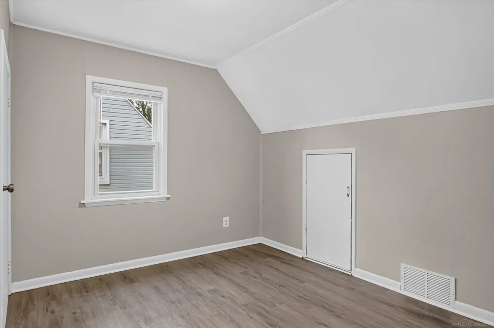 1778 Reo Avenue Lincoln Park City, MI 48146