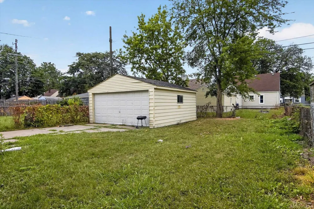 1778 Reo Avenue Lincoln Park City, MI 48146