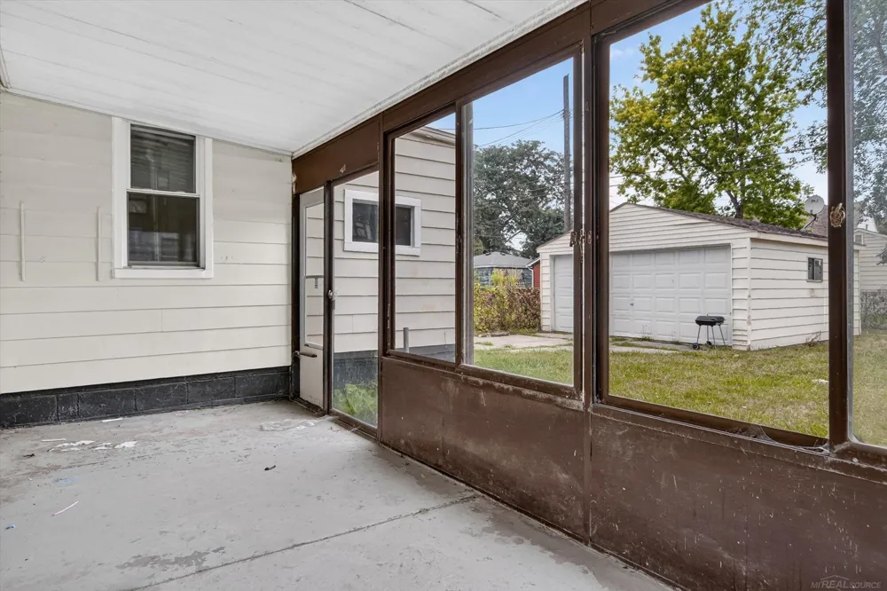 1778 Reo Avenue Lincoln Park City, MI 48146