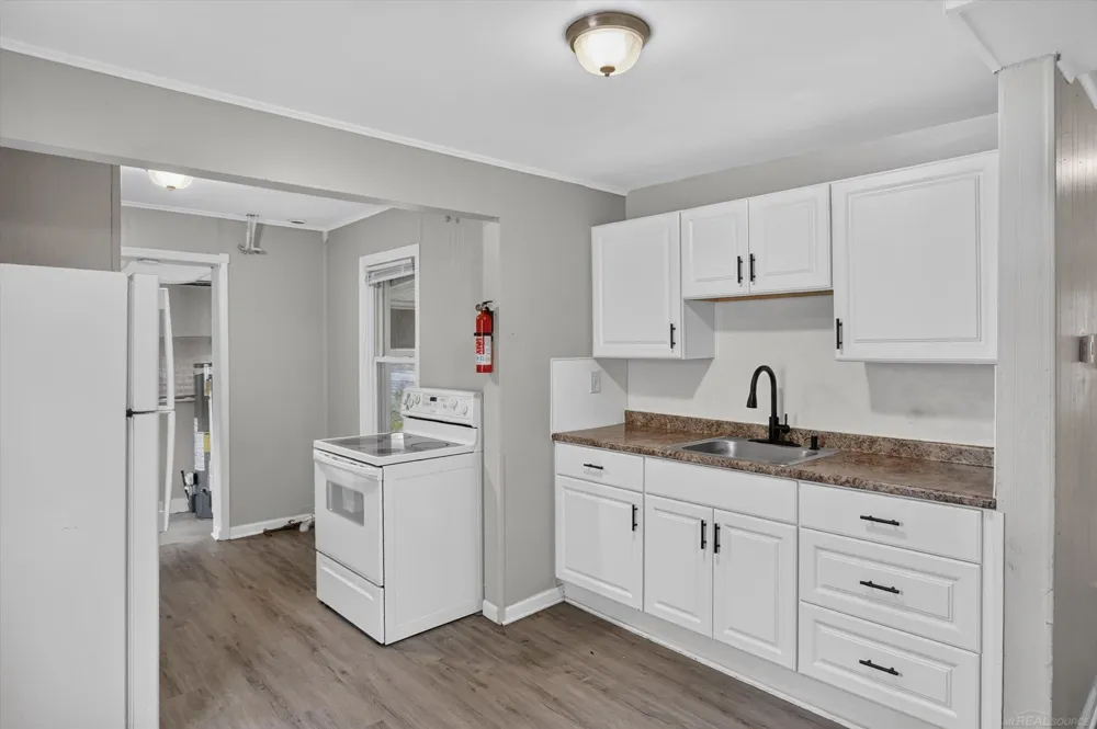 1778 Reo Avenue Lincoln Park City, MI 48146