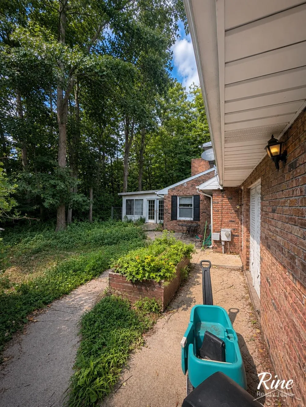 4936 Arboretum Drive Saginaw Charter Township, MI 48638
