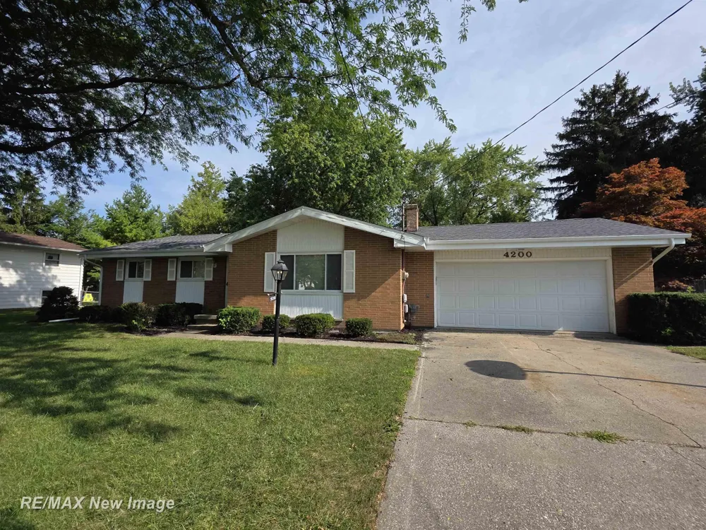 4200 S Wayside Drive Saginaw Charter Township, MI 48603