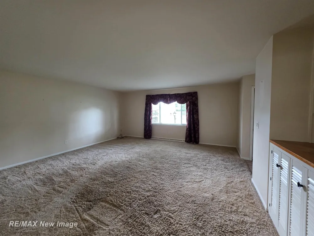 4200 S Wayside Drive Saginaw Charter Township, MI 48603