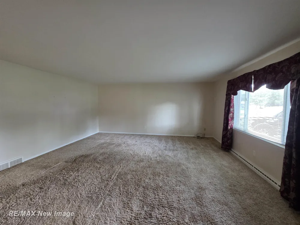 4200 S Wayside Drive Saginaw Charter Township, MI 48603