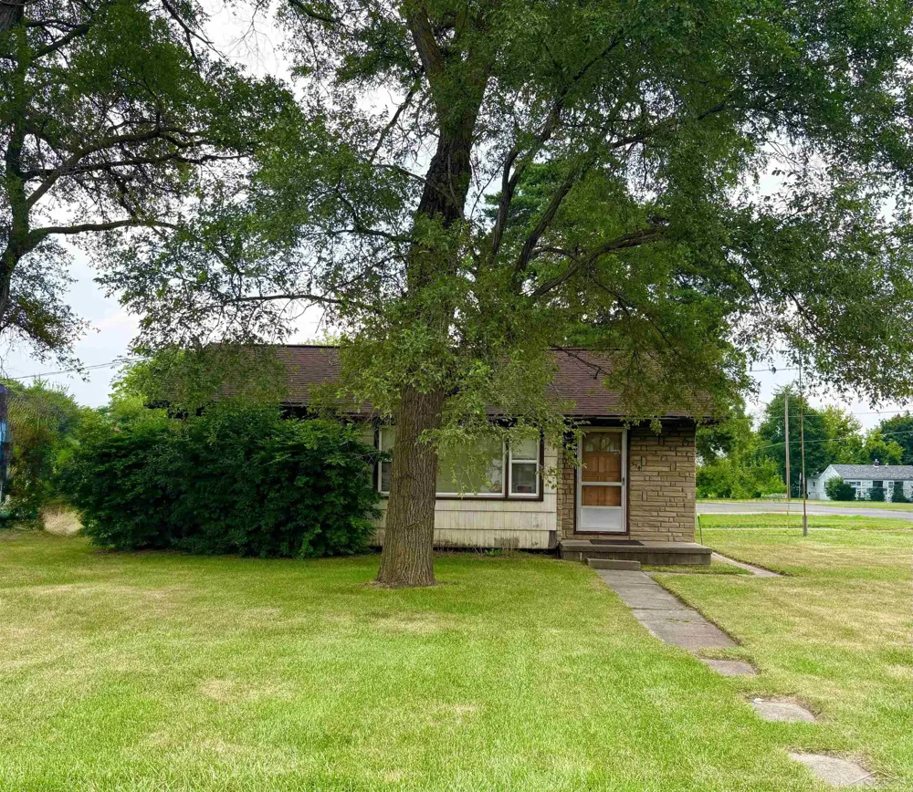 354 S 30th Street Buena Vista Charter Township, MI 48601