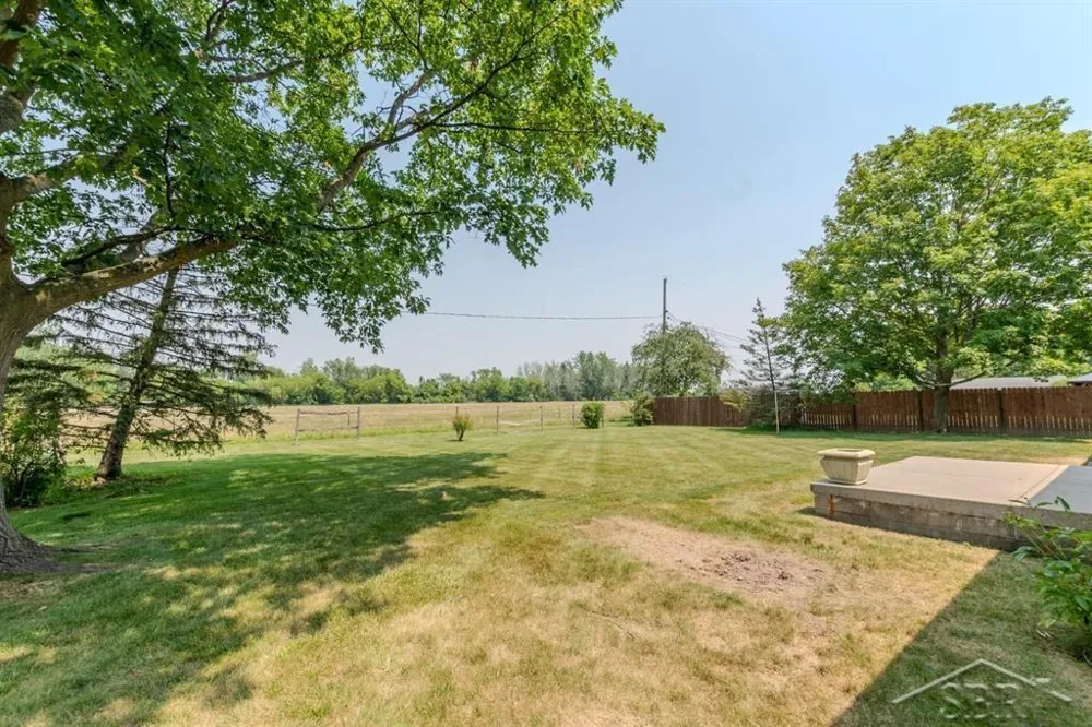 8908 Kochville Road Tittabawassee Township, MI 48603