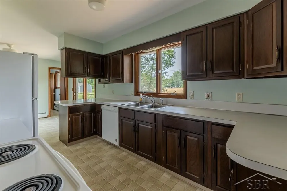 8908 Kochville Road Tittabawassee Township, MI 48603
