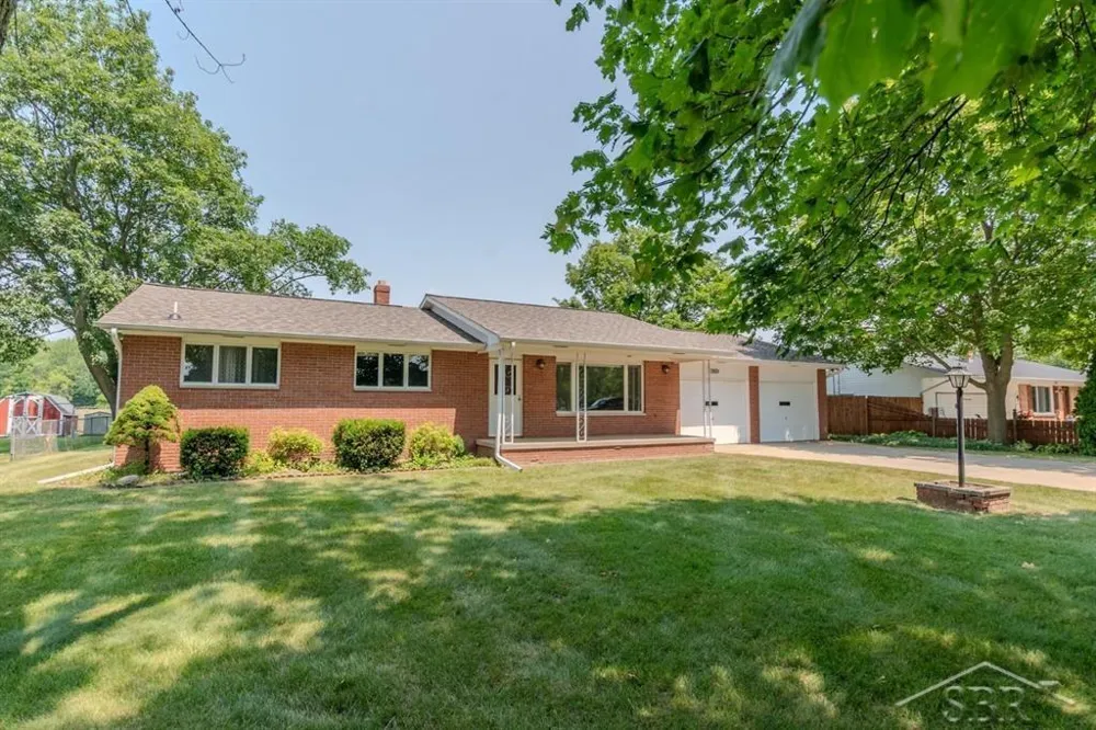 8908 Kochville Road Tittabawassee Township, MI 48603