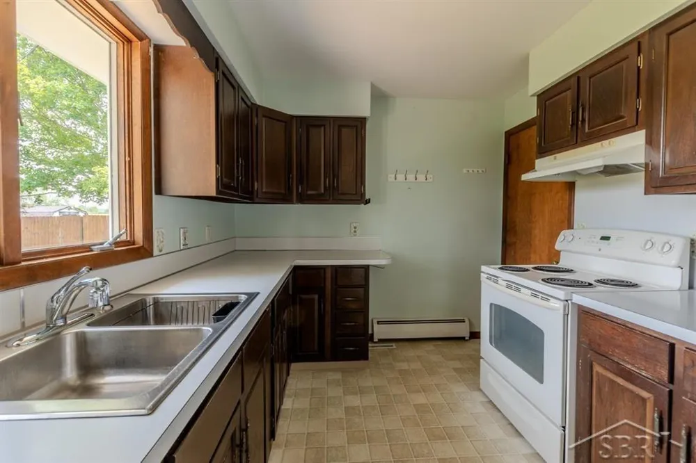 8908 Kochville Road Tittabawassee Township, MI 48603