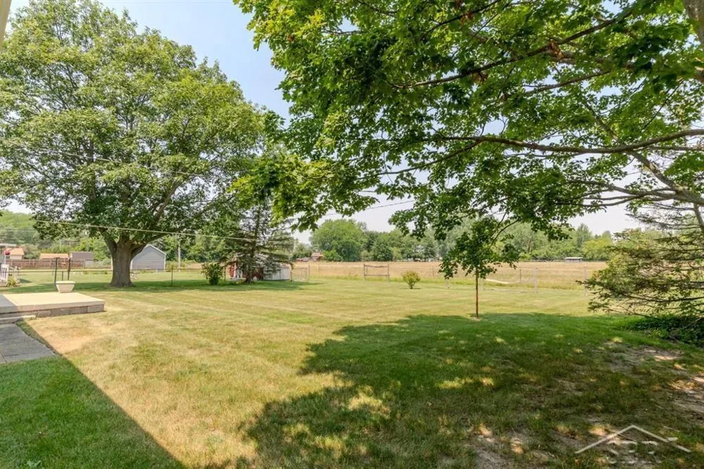 8908 Kochville Road Tittabawassee Township, MI 48603