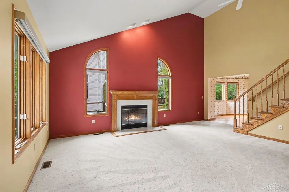 8 Thornapple Court Saginaw Charter Township, MI 48603