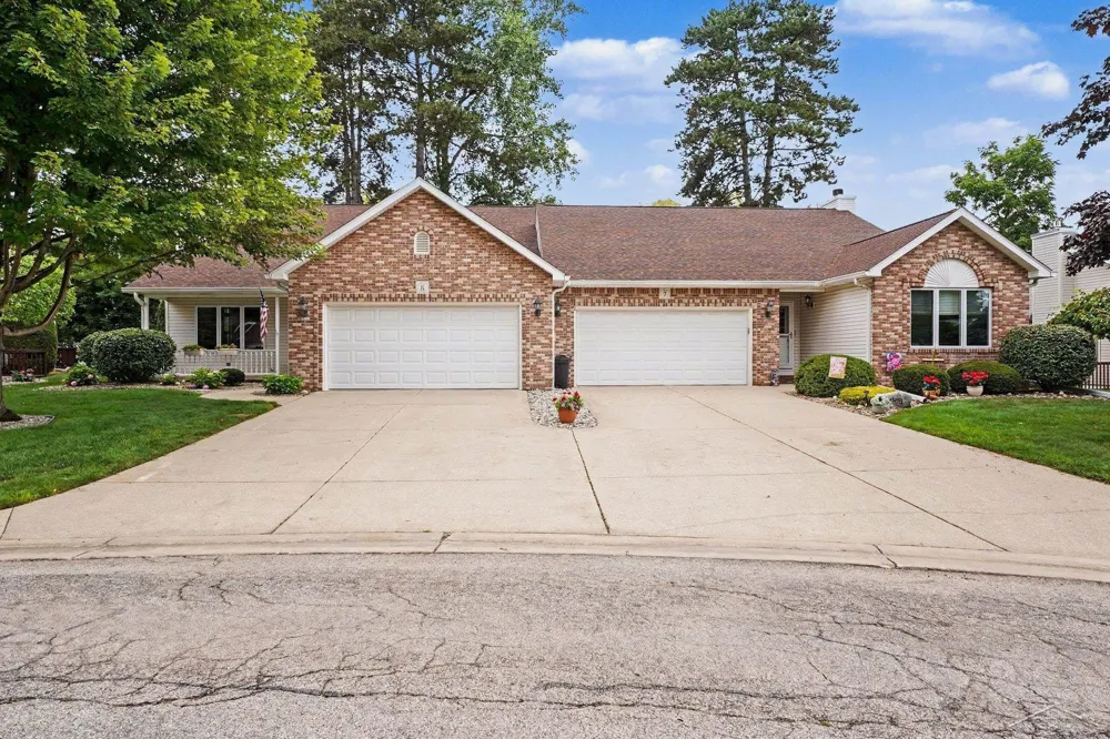 8 Thornapple Court Saginaw Charter Township, MI 48603