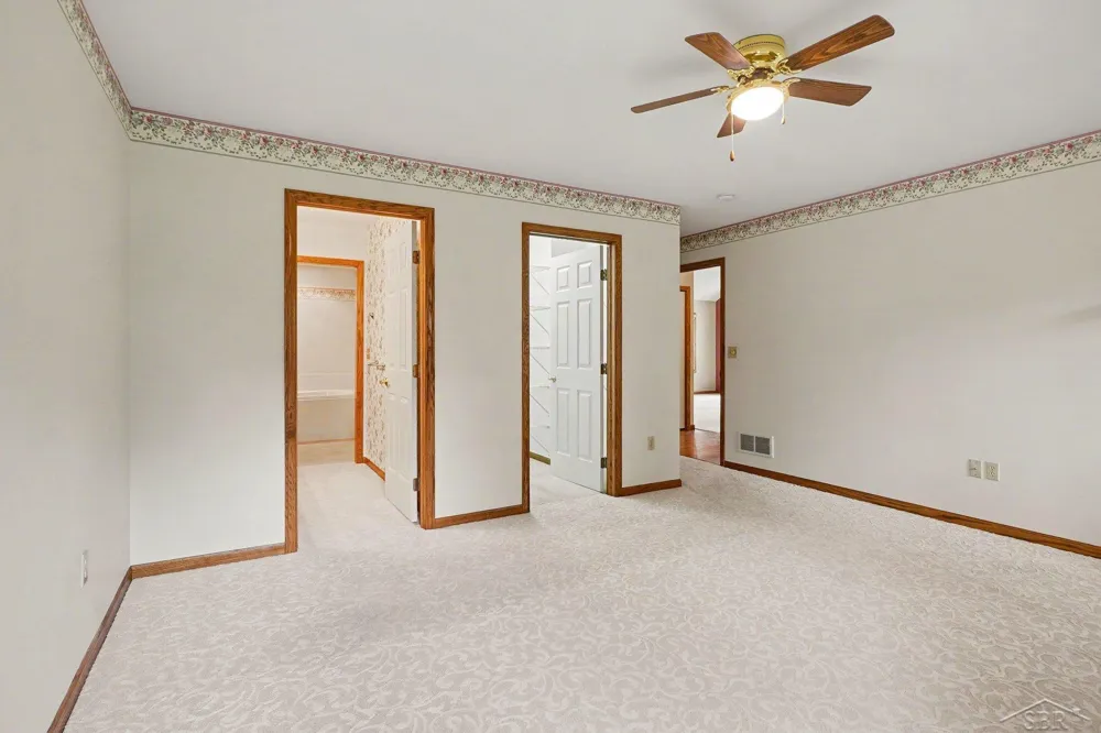 8 Thornapple Court Saginaw Charter Township, MI 48603