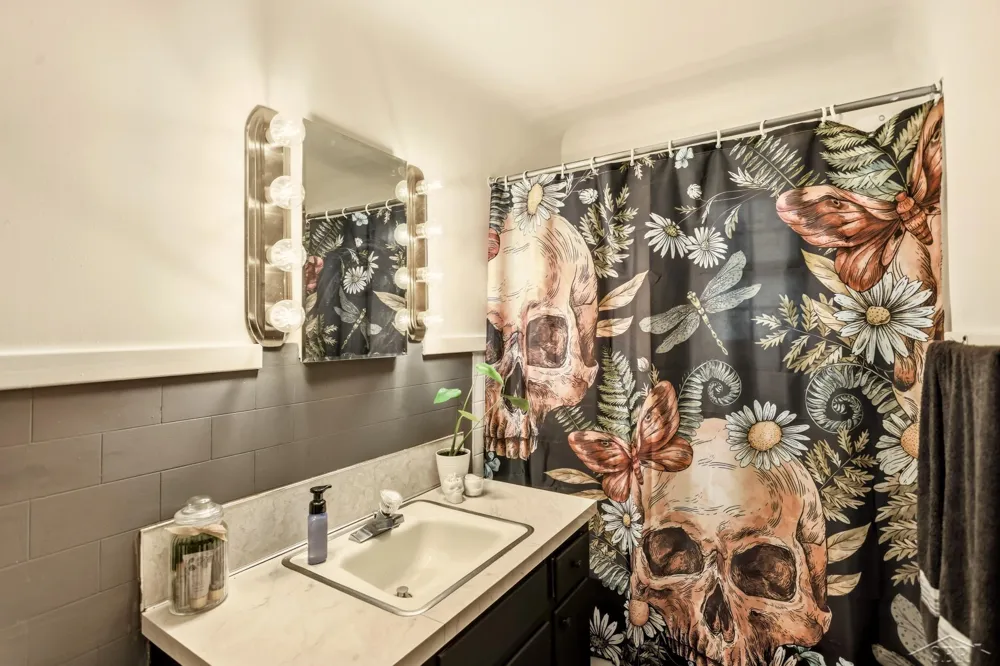 4518 Jefferson Avenue Midland City, MI 48640