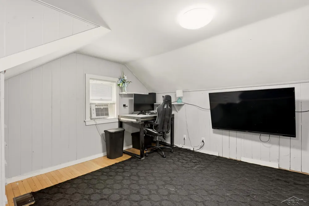 4518 Jefferson Avenue Midland City, MI 48640