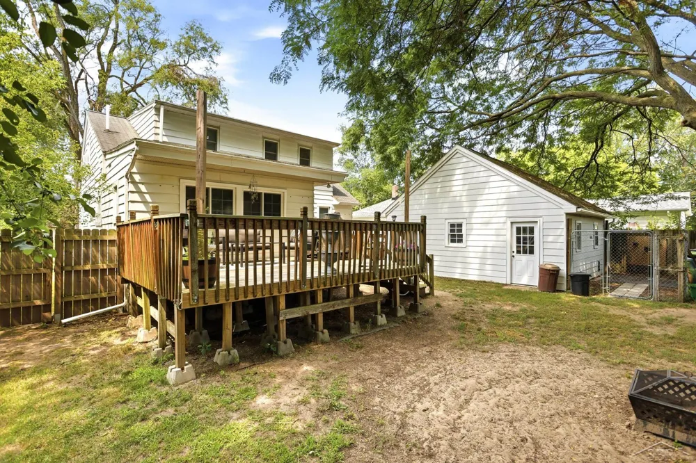 4518 Jefferson Avenue Midland City, MI 48640