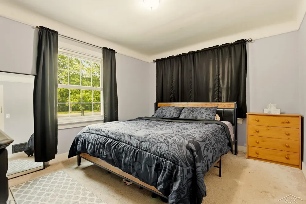 4518 Jefferson Avenue Midland City, MI 48640