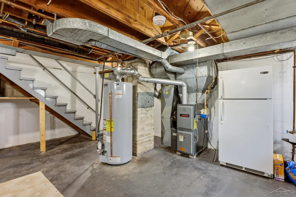 4518 Jefferson Avenue Midland City, MI 48640