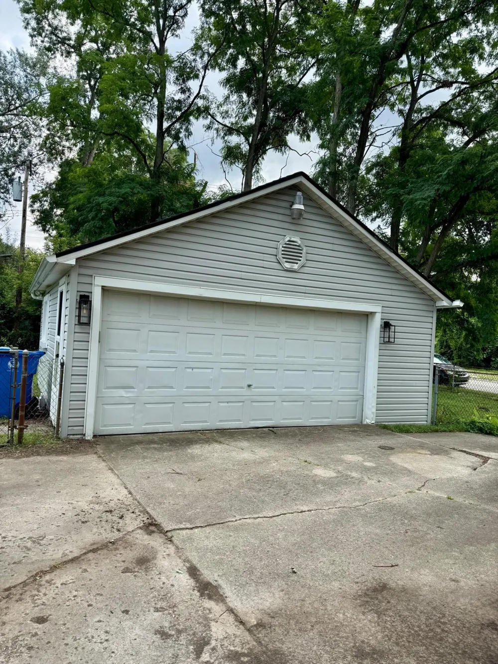 5169 Glenis Street Dearborn Heights City, MI 48125
