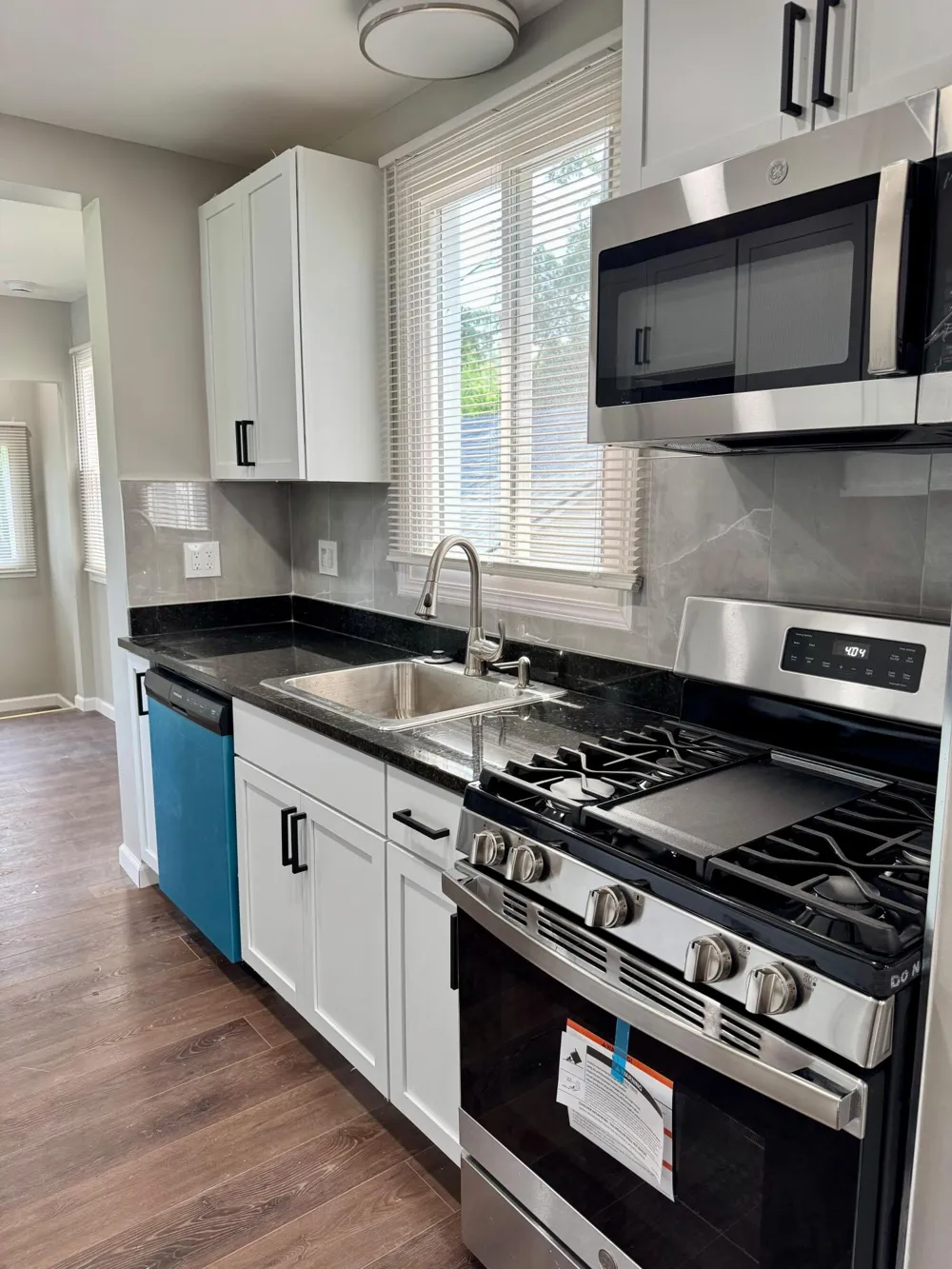 5169 Glenis Street Dearborn Heights City, MI 48125
