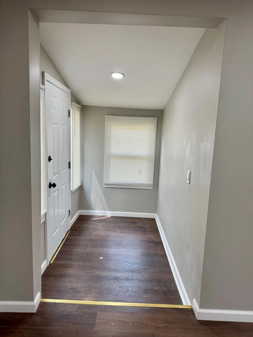 5169 Glenis Street Dearborn Heights City, MI 48125