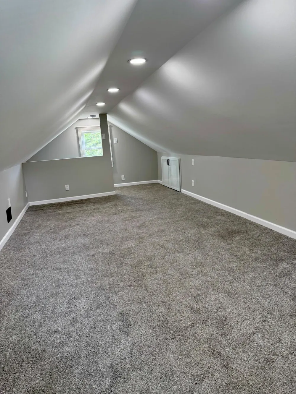 5169 Glenis Street Dearborn Heights City, MI 48125