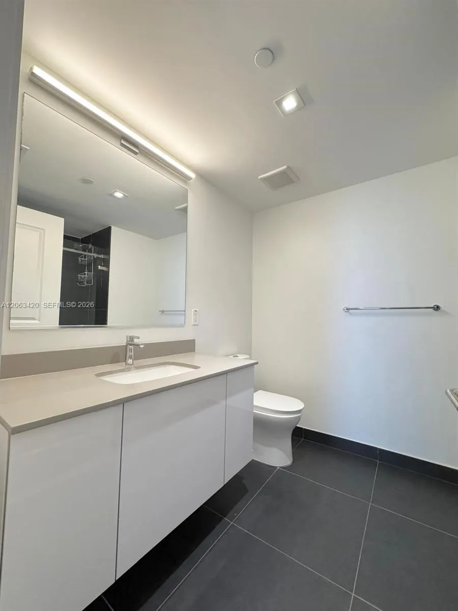 1600 NE 1st Ave #3611 Miami, FL 33132